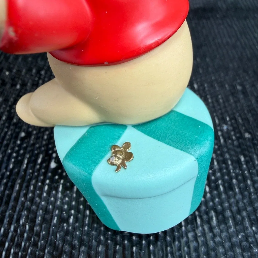 Disney Pooh & Friends Newborn is for a Happy Start Winnie the Pooh Figurine‎